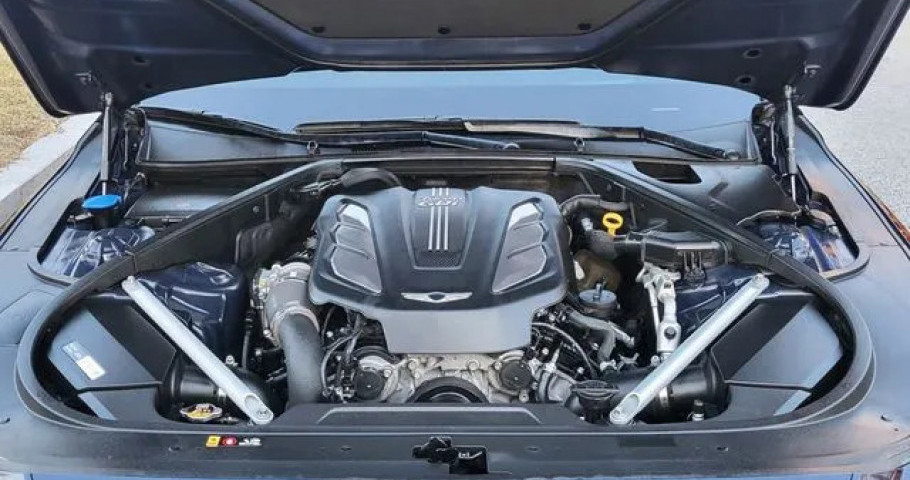 Genesis G90 