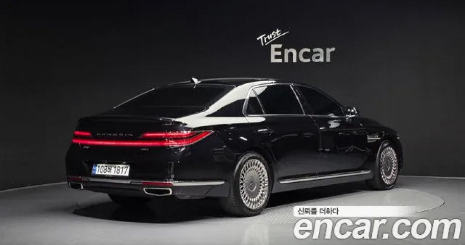 Genesis G90 