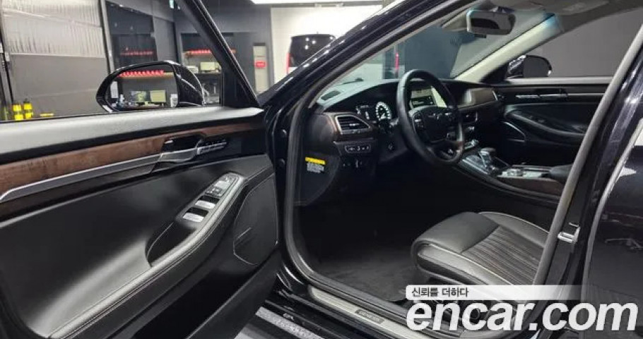 Genesis G90 