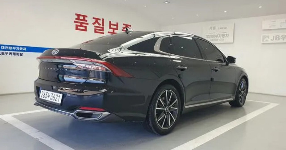 Hyundai Grandeur 