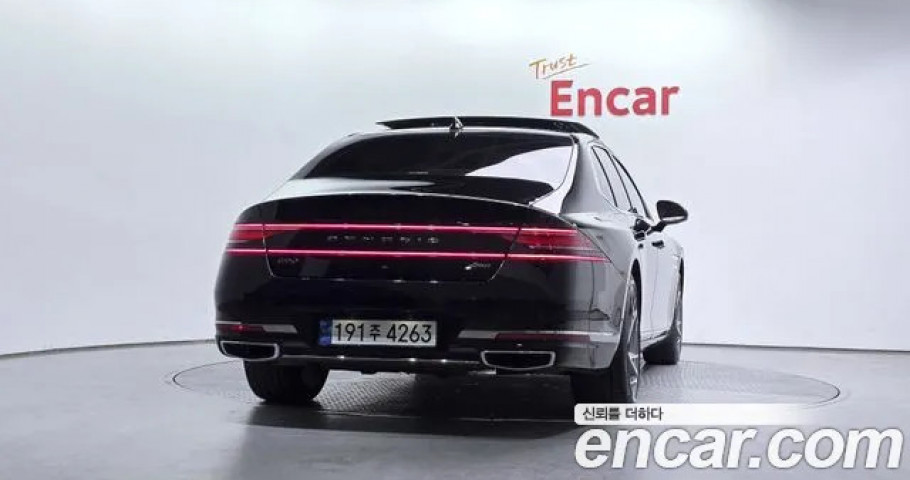 Genesis G90 
