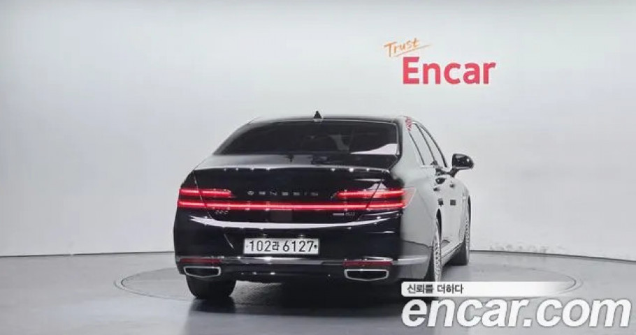 Genesis G90 