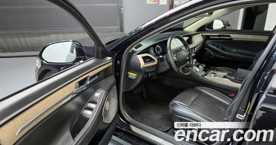 Genesis G90 