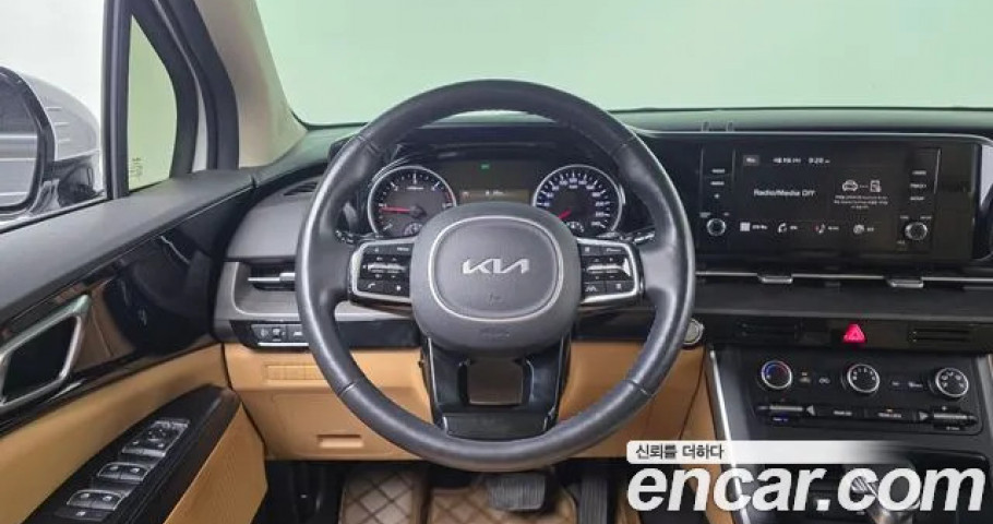 Kia Carnival 