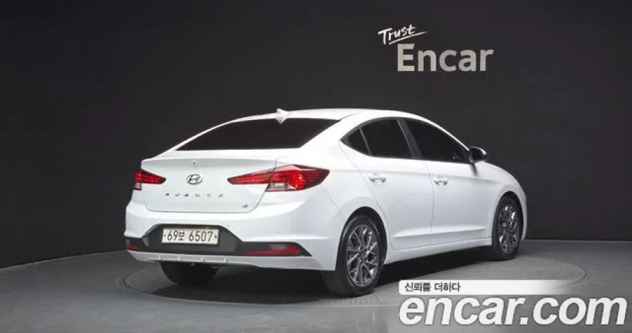 Hyundai Avante (Elantra) 