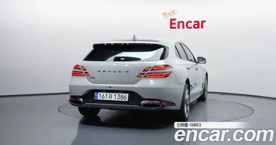 Genesis G70 