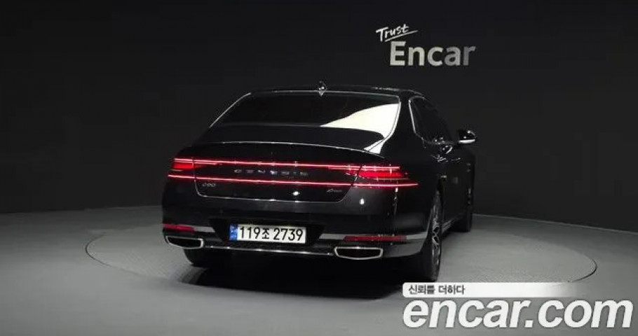 Genesis G90 