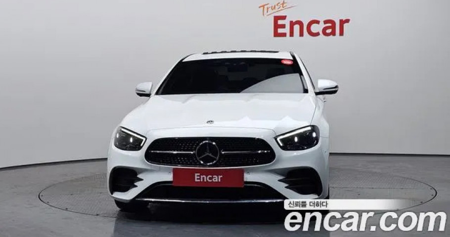 Mercedes-Benz E-Class 
