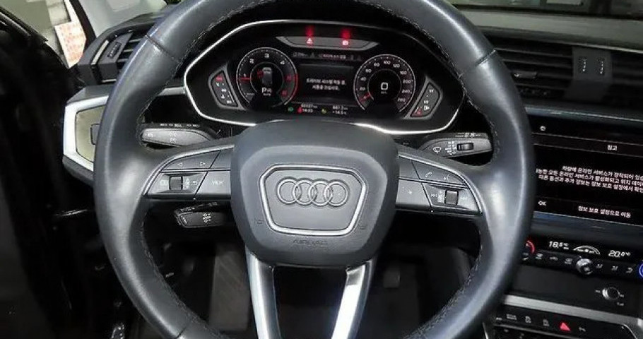 Audi Q3 