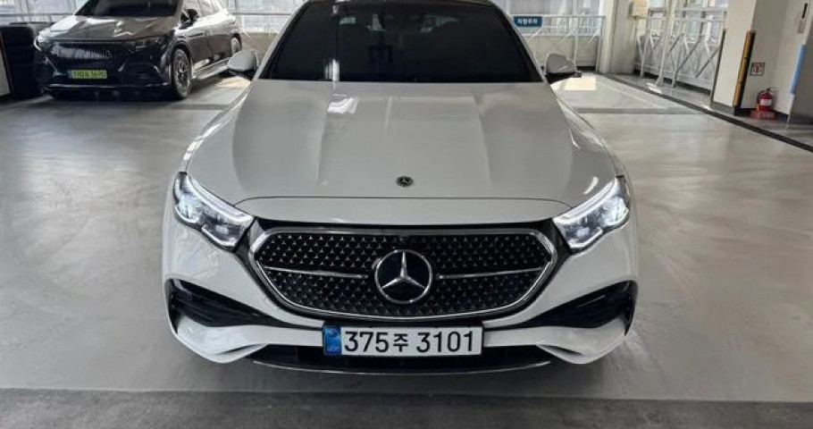 Mercedes-Benz E-Class 