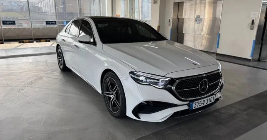 Mercedes-Benz E-Class 