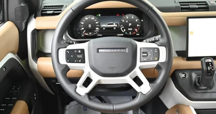 Land Rover Defender 