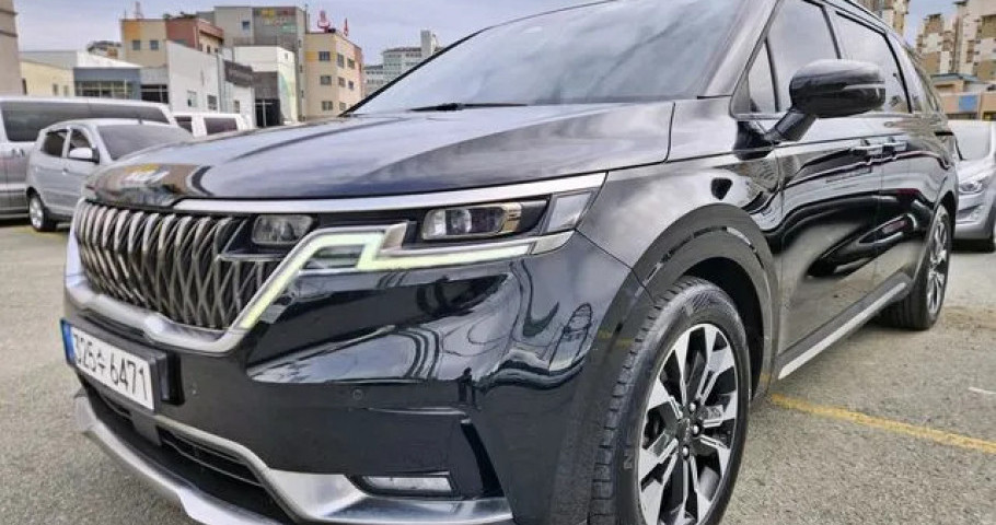 Kia Carnival 