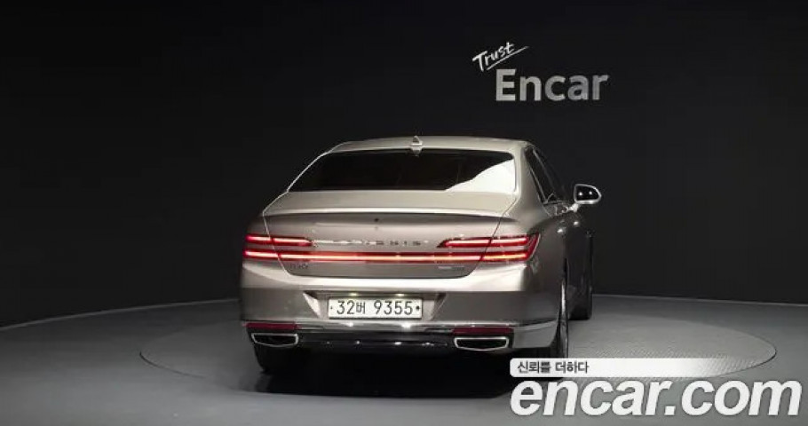 Genesis G90 