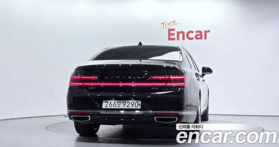Genesis G90 