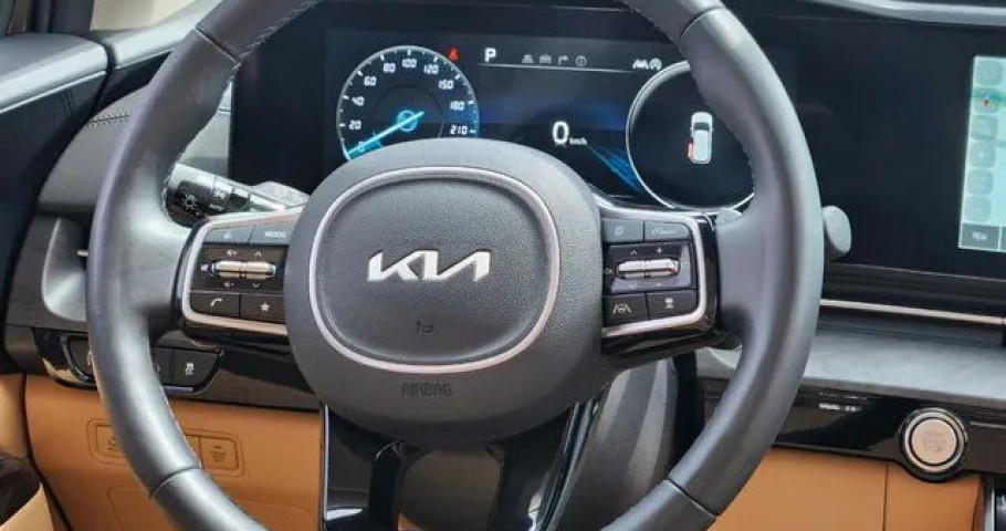 Kia Carnival 