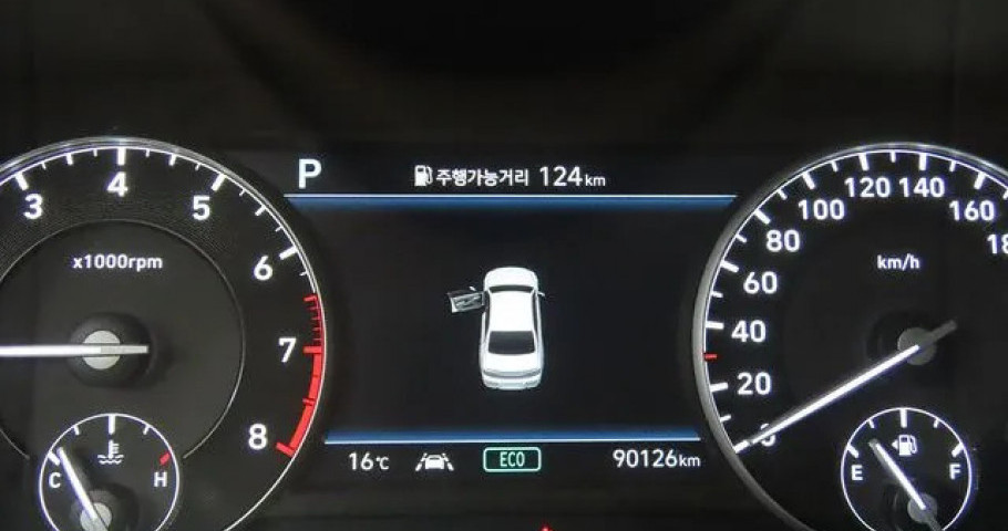 Genesis G90 