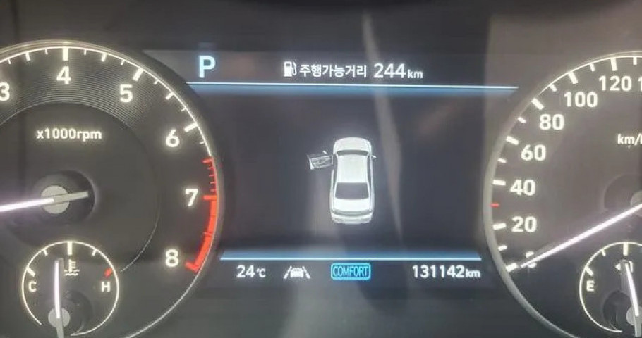 Genesis G90 