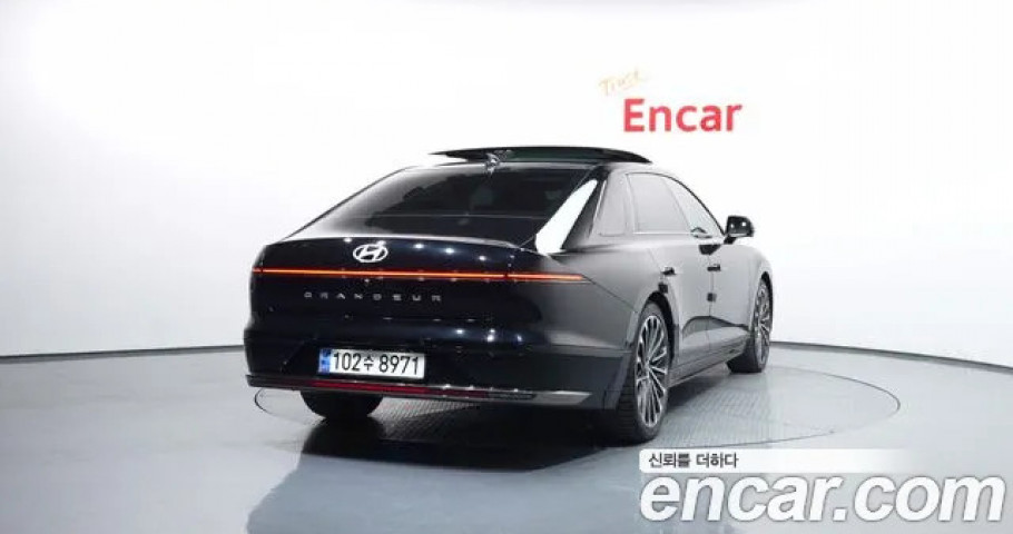 Hyundai Grandeur 
