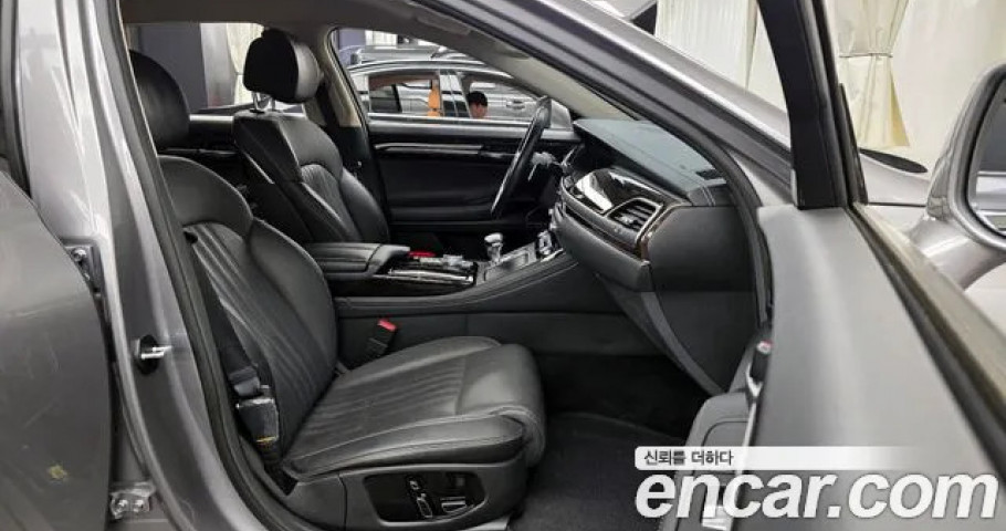 Genesis G90 