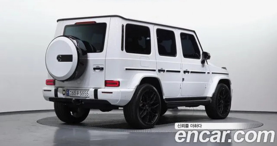 Mercedes-Benz G-Class 