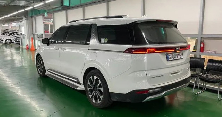 Kia Carnival 