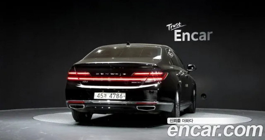 Genesis G90 