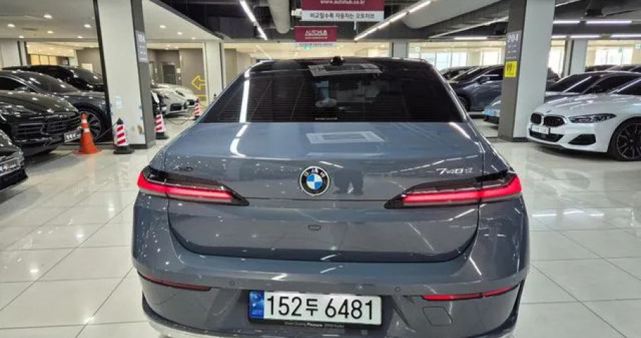 Bmw 7-Series 