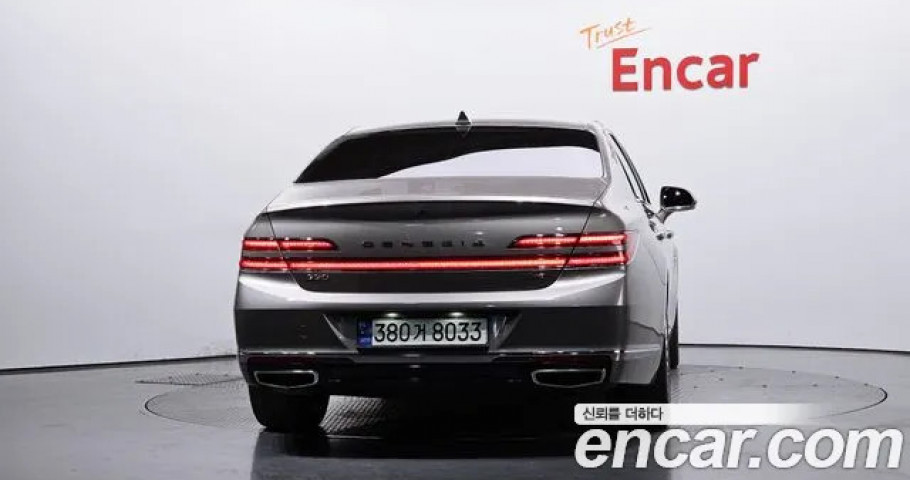 Genesis G90 