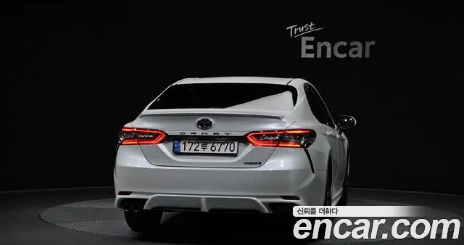 Toyota Camry 