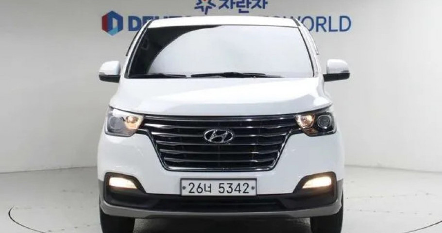 Hyundai Starex 
