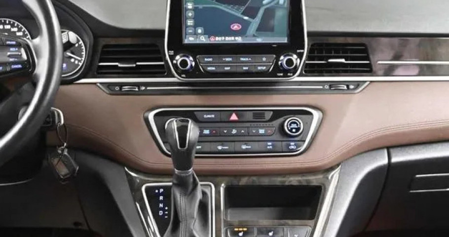 Hyundai Starex 
