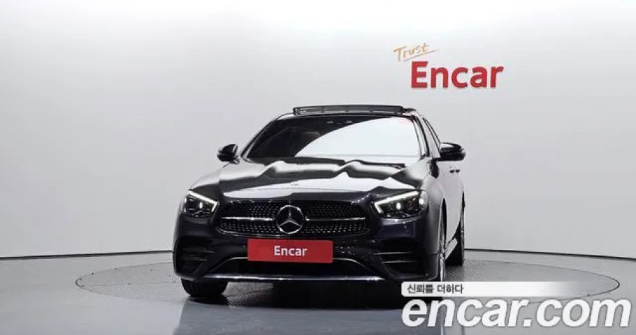 Mercedes-Benz E-Class 