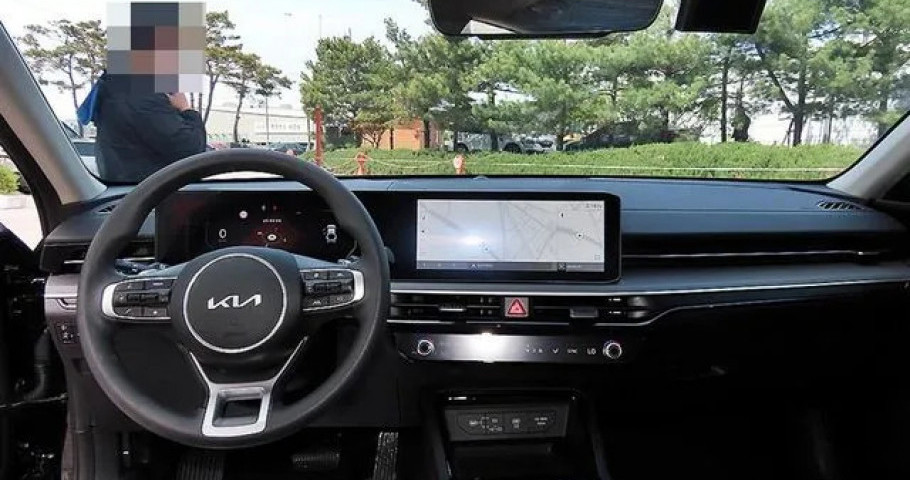 Kia K5 