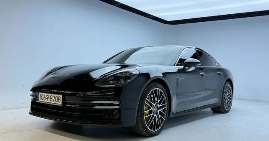 Porsche Panamera 