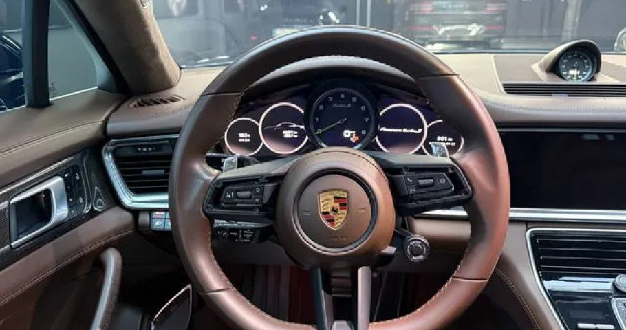 Porsche Panamera 