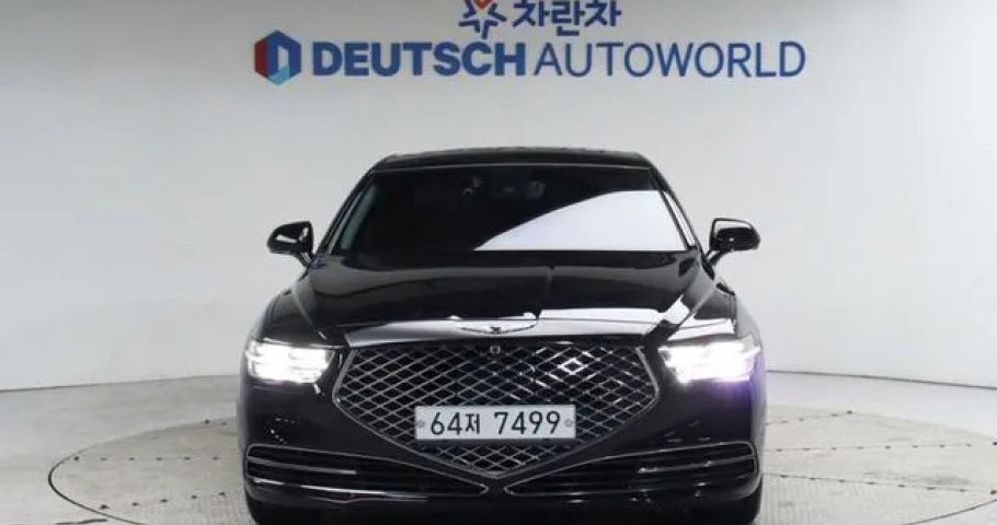Genesis G90 
