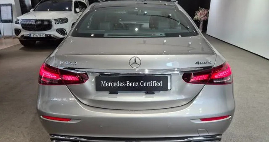 Mercedes-Benz E-Class 