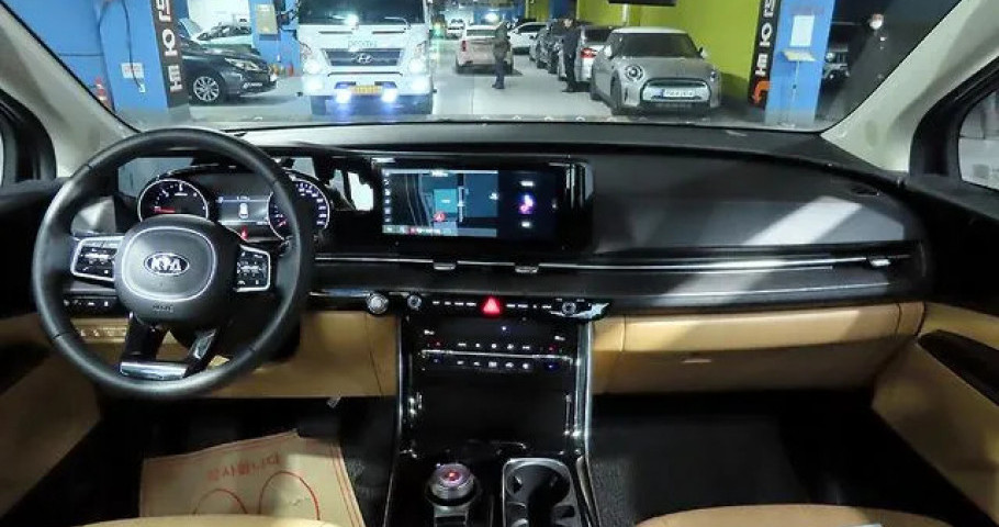 Kia Carnival 