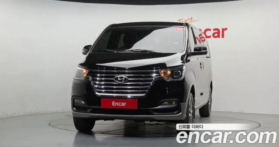 Hyundai Starex 