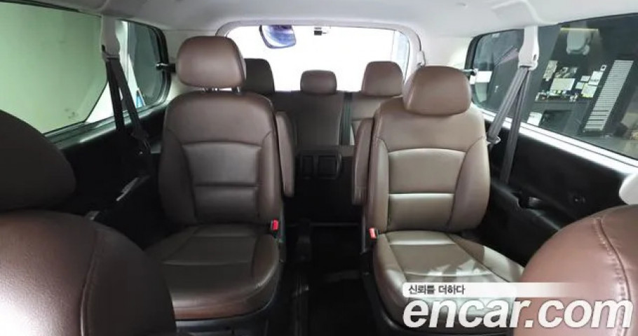 Hyundai Starex 