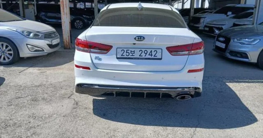Kia K5 