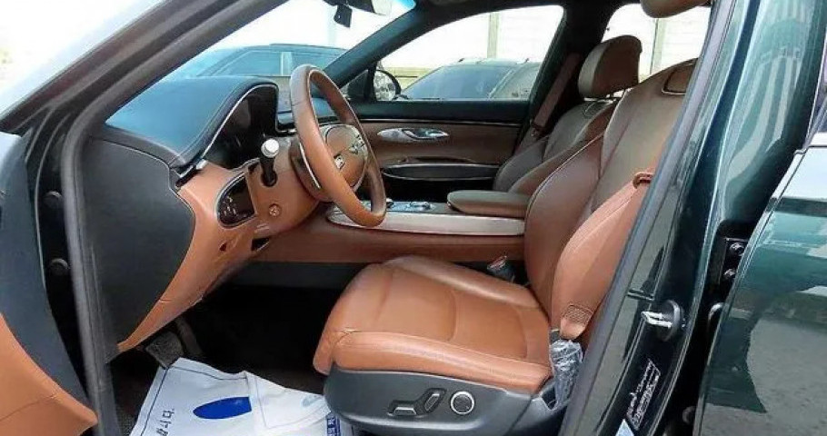 Genesis Gv70 