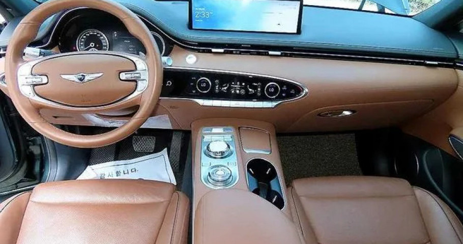 Genesis Gv70 