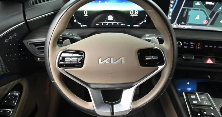 Kia K8 