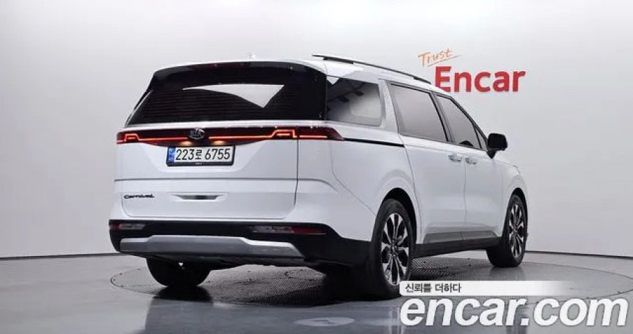 Kia Carnival 