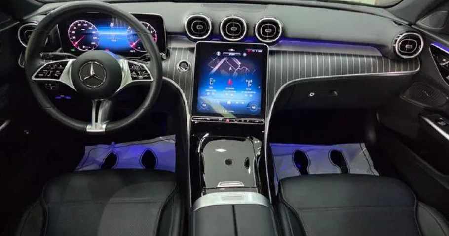 Mercedes-Benz C-Class 