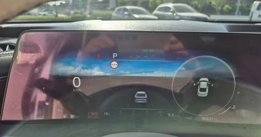 Kia K8 