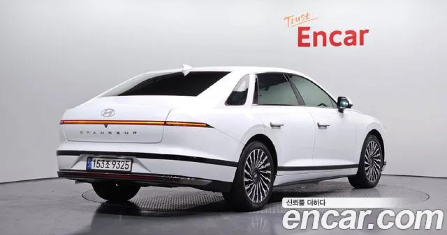 Hyundai Grandeur 