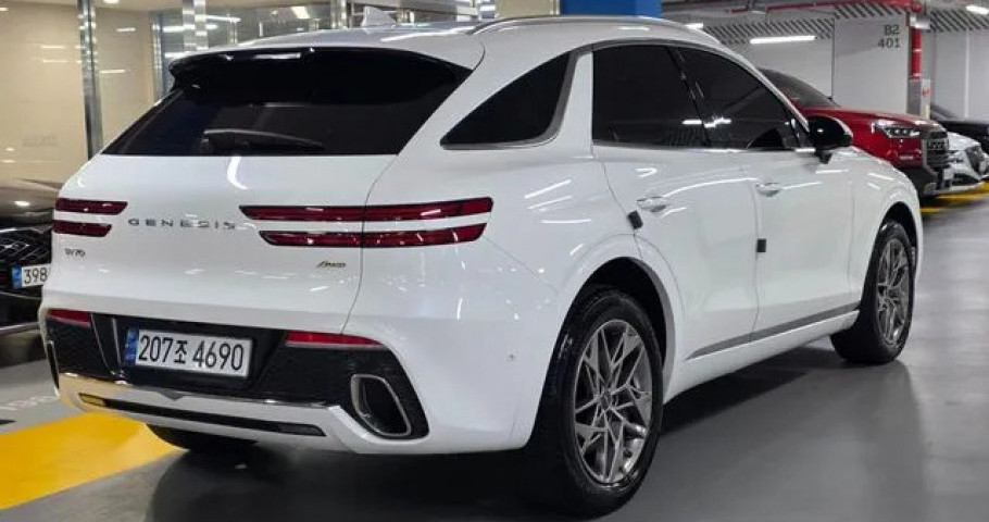 Genesis Gv70 